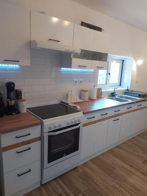 Houlia Home Διαμέρισμα Με Δωρεάν Χώρο Στάθμευσης Steniaí Eksteriør billede