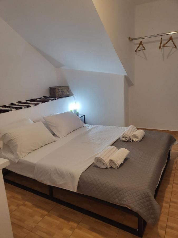 Houlia Home Διαμέρισμα Με Δωρεάν Χώρο Στάθμευσης Steniaí Eksteriør billede