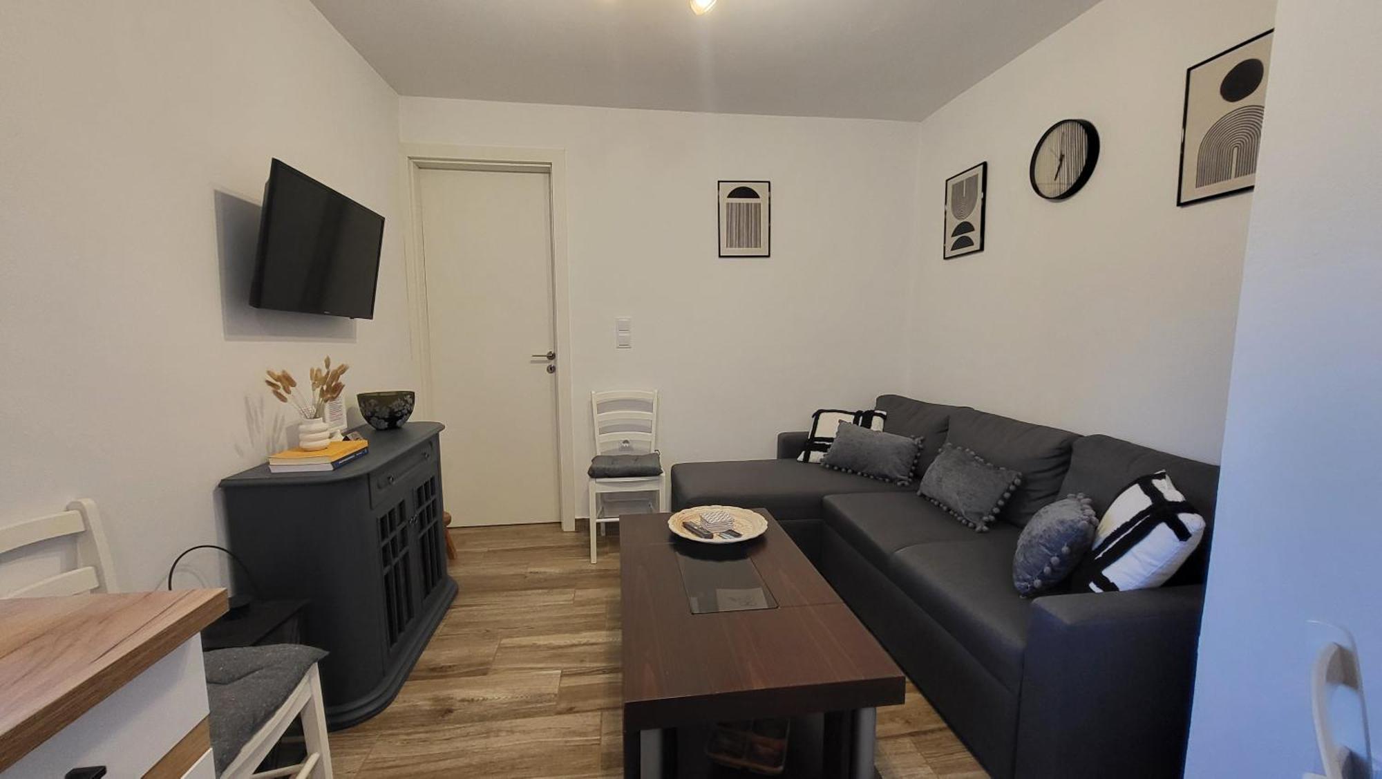 Houlia Home Διαμέρισμα Με Δωρεάν Χώρο Στάθμευσης Steniaí Eksteriør billede
